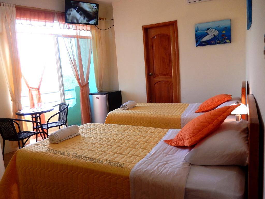 Ariana'S Galapagos Hostal Puerto Ayora  Eksteriør billede