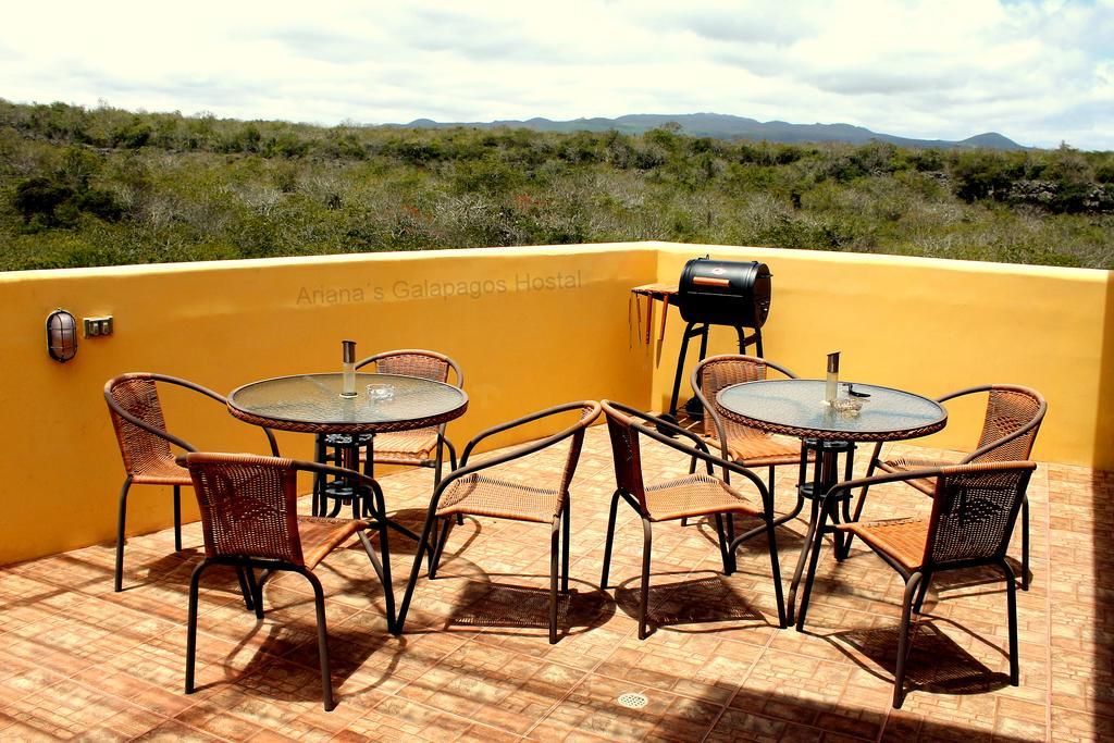 Ariana'S Galapagos Hostal Puerto Ayora  Eksteriør billede