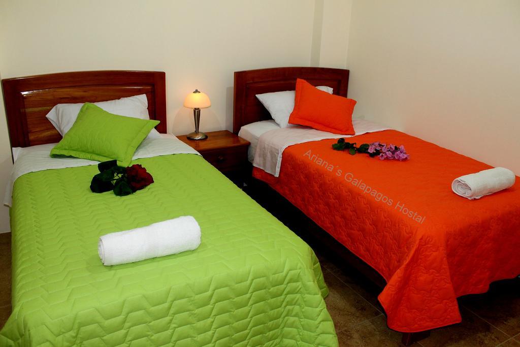 Ariana'S Galapagos Hostal Puerto Ayora  Eksteriør billede