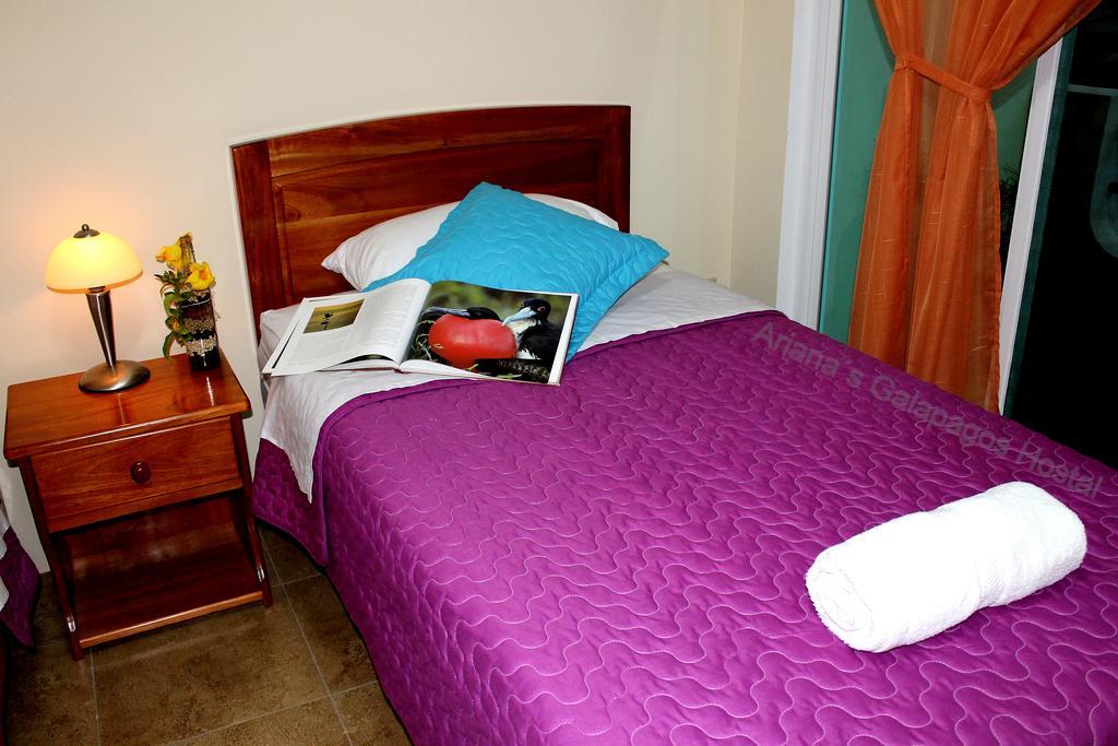 Ariana'S Galapagos Hostal Puerto Ayora  Eksteriør billede