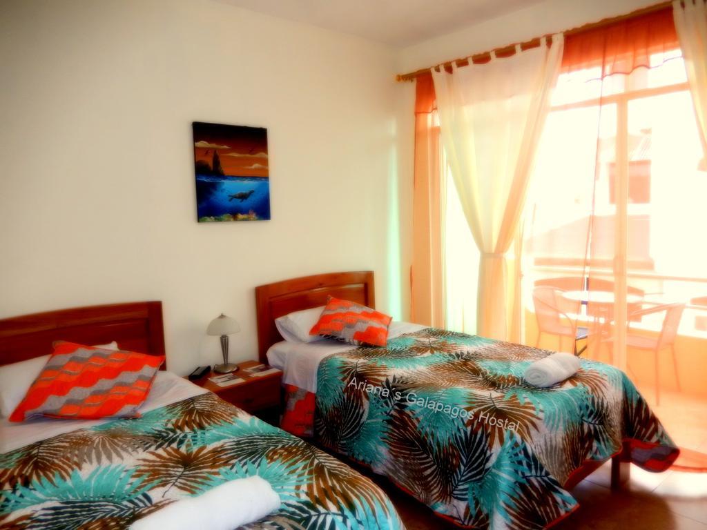 Ariana'S Galapagos Hostal Puerto Ayora  Eksteriør billede