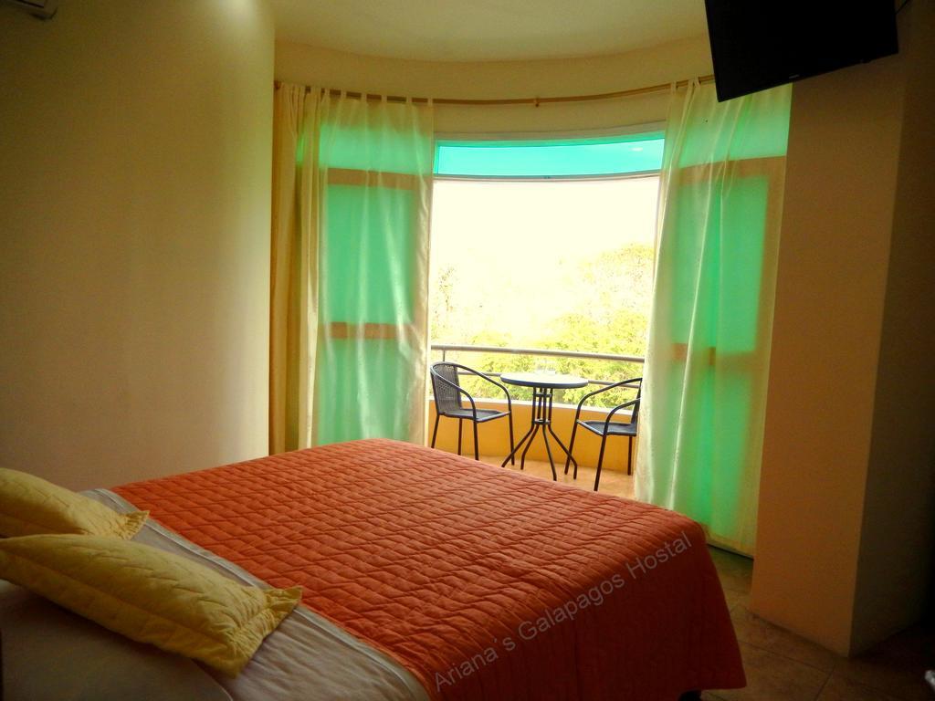 Ariana'S Galapagos Hostal Puerto Ayora  Eksteriør billede